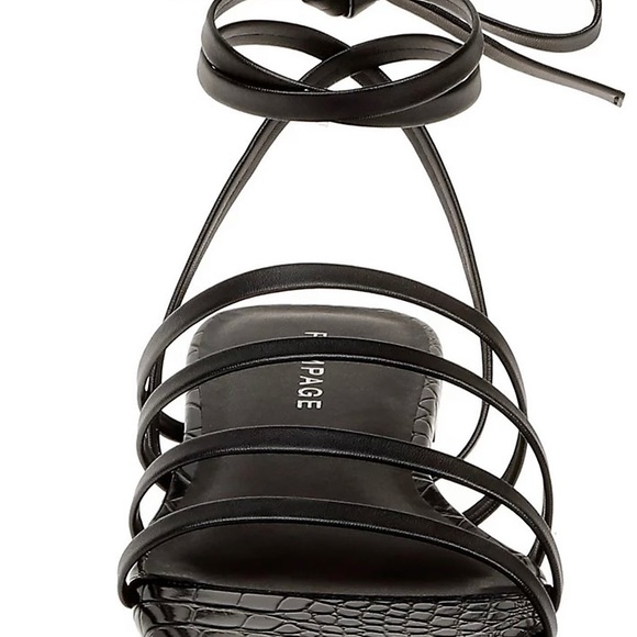 BRAND NEW Sandals 🩴 - Picture 6 of 9